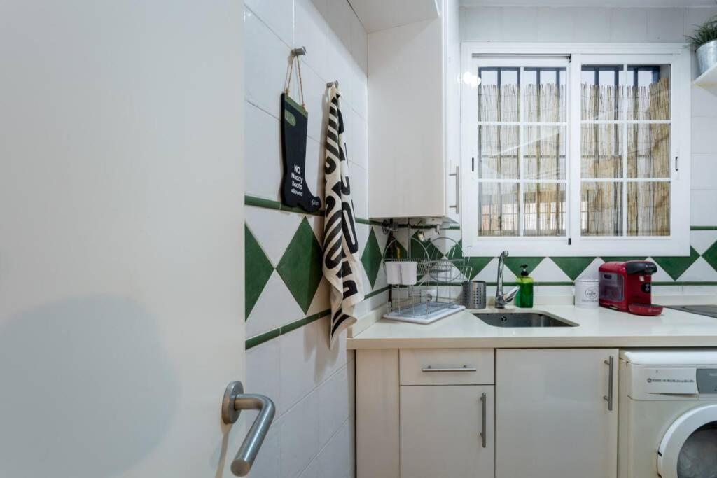 Pretty Duplex In Bohemian District-City Center Sevilla Exteriör bild