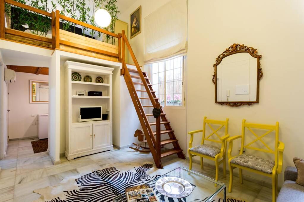 Pretty Duplex In Bohemian District-City Center Sevilla Exteriör bild